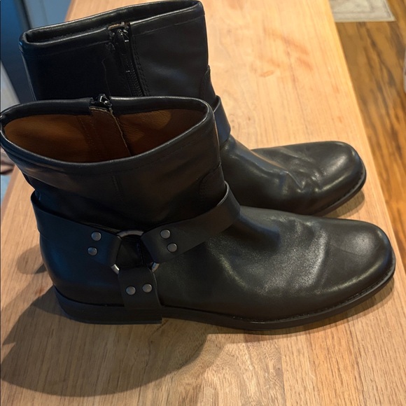 House of Harlow 1960 Black Portia Leather Harness Moto Low Ankle Boots Sz 10 - Picture 4 of 9